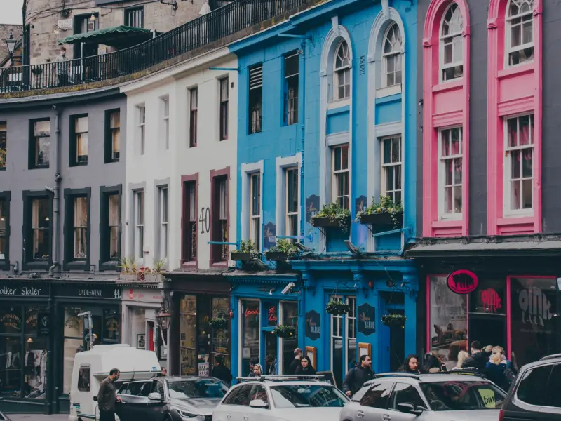 Calle Victoria en el Tour de Harry Potter en Edimburgo